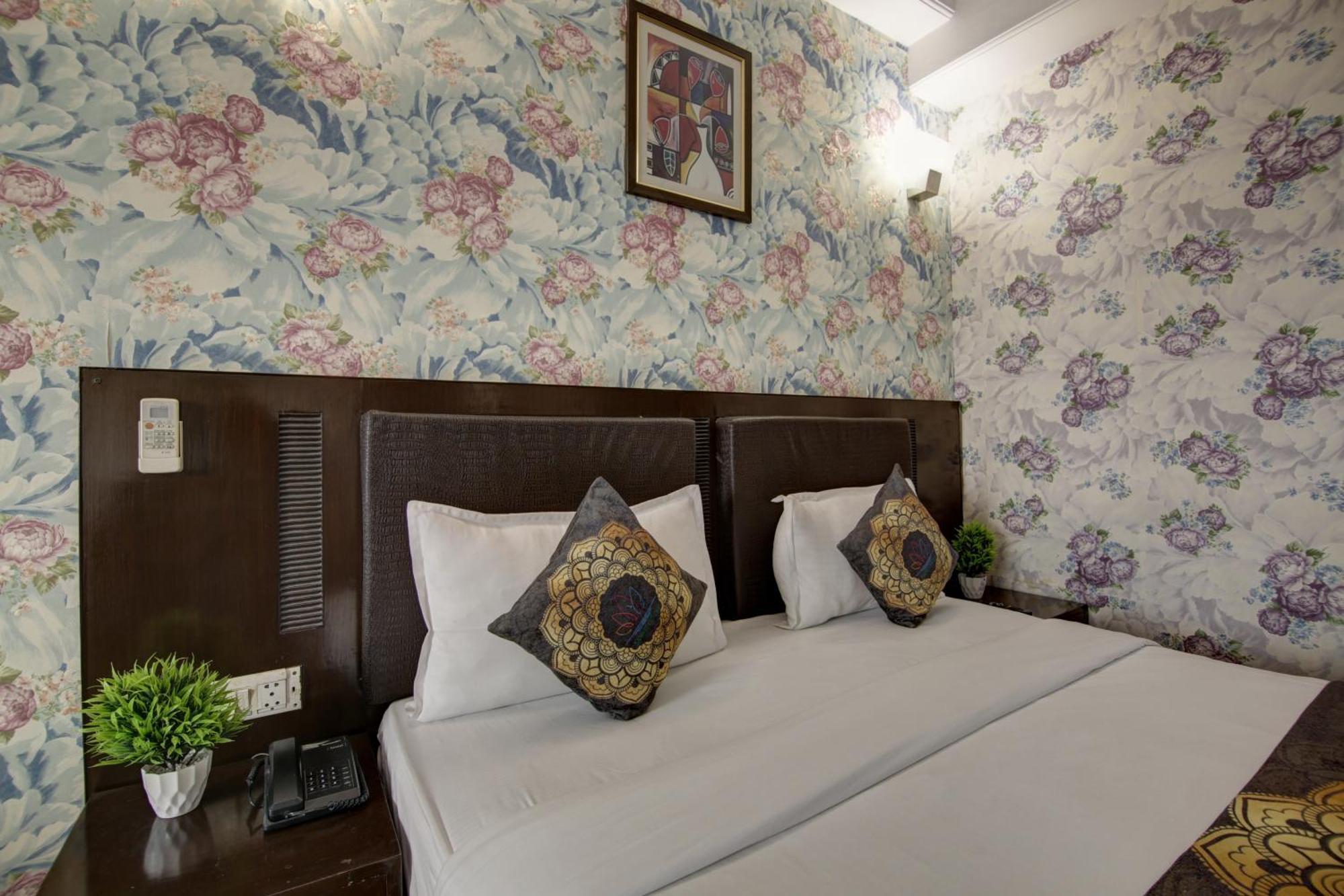 Hotel Venus Plaza นิวเดลี ภายนอก รูปภาพ