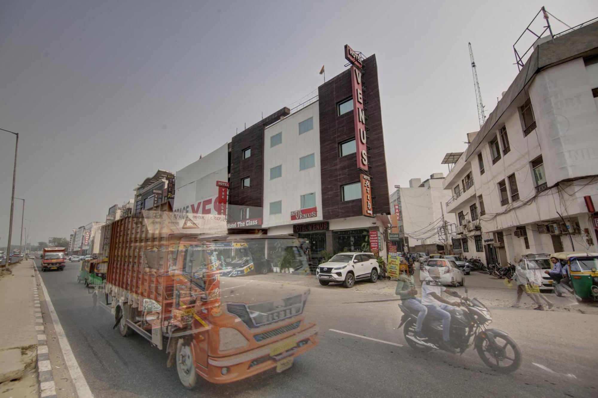 Hotel Venus Plaza นิวเดลี ภายนอก รูปภาพ